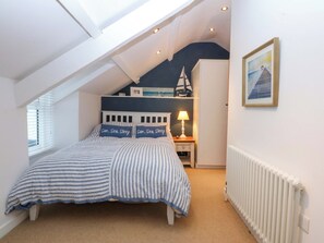 3 bedrooms, individually decorated, individually furnished, free WiFi - Bryn Mor Cottage (Pwllheli)