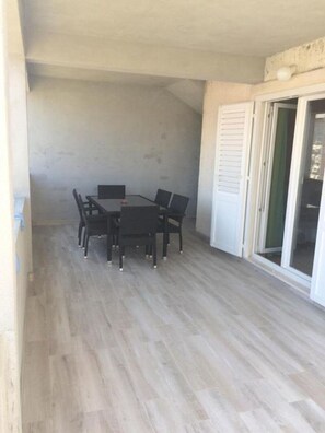 Apartment (A1) | Dining - Apartment Anec (Supetar)