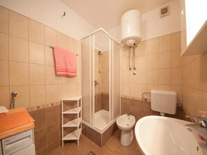 Apartment (A1) | Bathroom - Apartment Anec (Supetar)