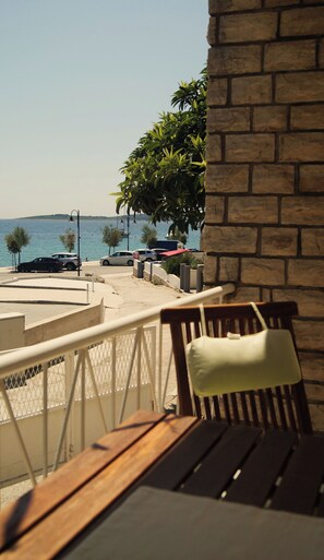 Apartment (A1) | Terrace/patio - Apartments Mateo (Primosten)