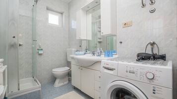 Apartment (A3) | Bathroom