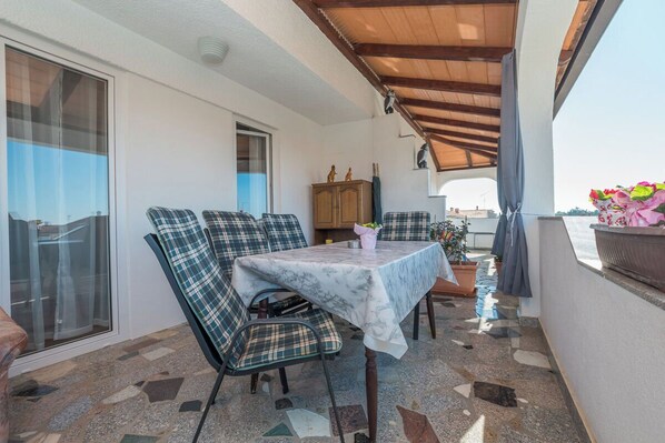 Apartment (A3) | Balcony - Apartment Neva (Novigrad)