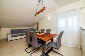 อพาร์ทเมนท์ (A2) | ห้องนั่งเล่น