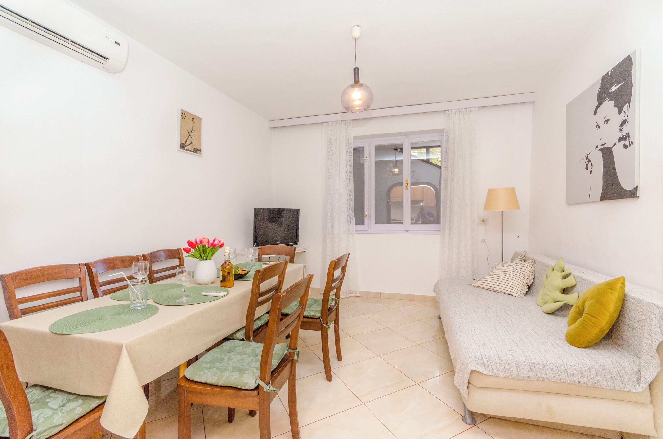 Apartment (A2) | Living room