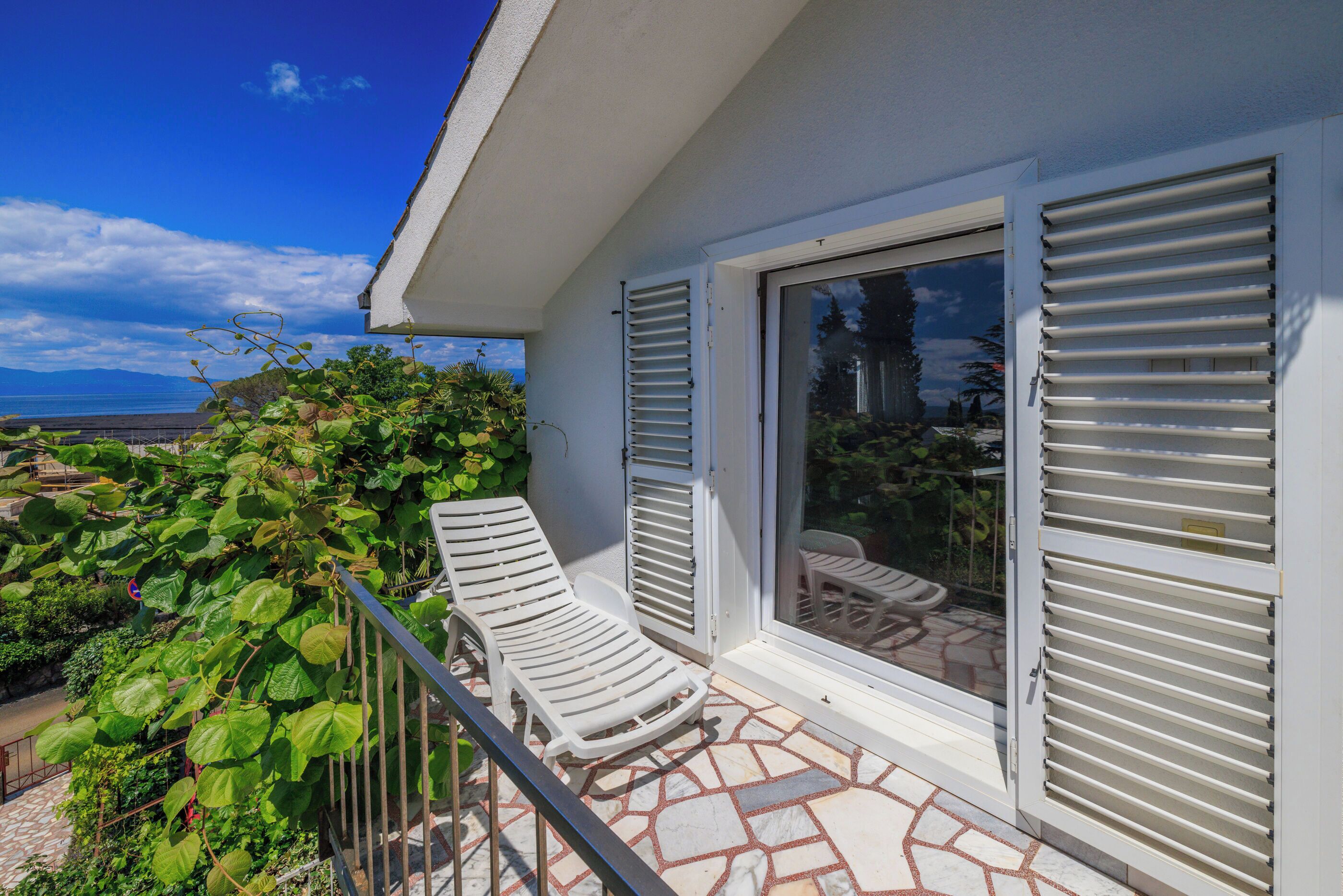 Apartment (A2) | Balkon