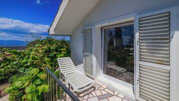 Apartment (A2) | Balkon