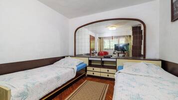 Apartment (A1)