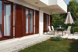 Apartment (A1) | Terrace/patio - Apartment Marija (Okrug)