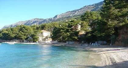 Apartments Lovre
