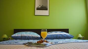 Apartment (A4) | Iron/ironing board, free WiFi