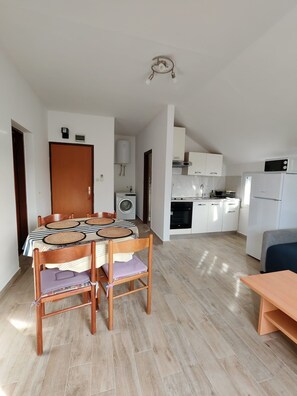 Apartment (A1) | Living room - Apartment Ivy (Kukljica)