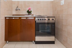 Studio (A2) | Interior - Apartment Verica (Dugi Rat)