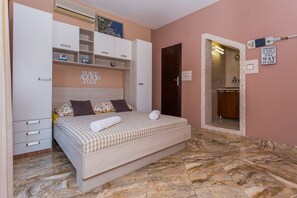 Studio (A3) | Free WiFi - Apartment Verica (Dugi Rat)