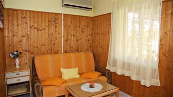 Apartment (A2) | Living room