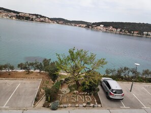 Estúdio (A3) | Vista para a água