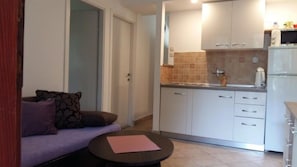 Apartment (A2) | Private kitchen - Apartments Mis (Zadar)