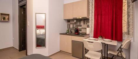 1 Schlafzimmer, Schreibtisch, Bügeleisen/Bügelbrett, kostenloses WLAN