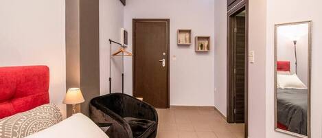 1 bedroom, desk, iron/ironing board, free WiFi