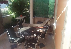 Apartment (A2) | Terrace/patio - Apartments Ante (Seget)