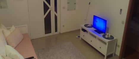 Apartment (A2) | Living room