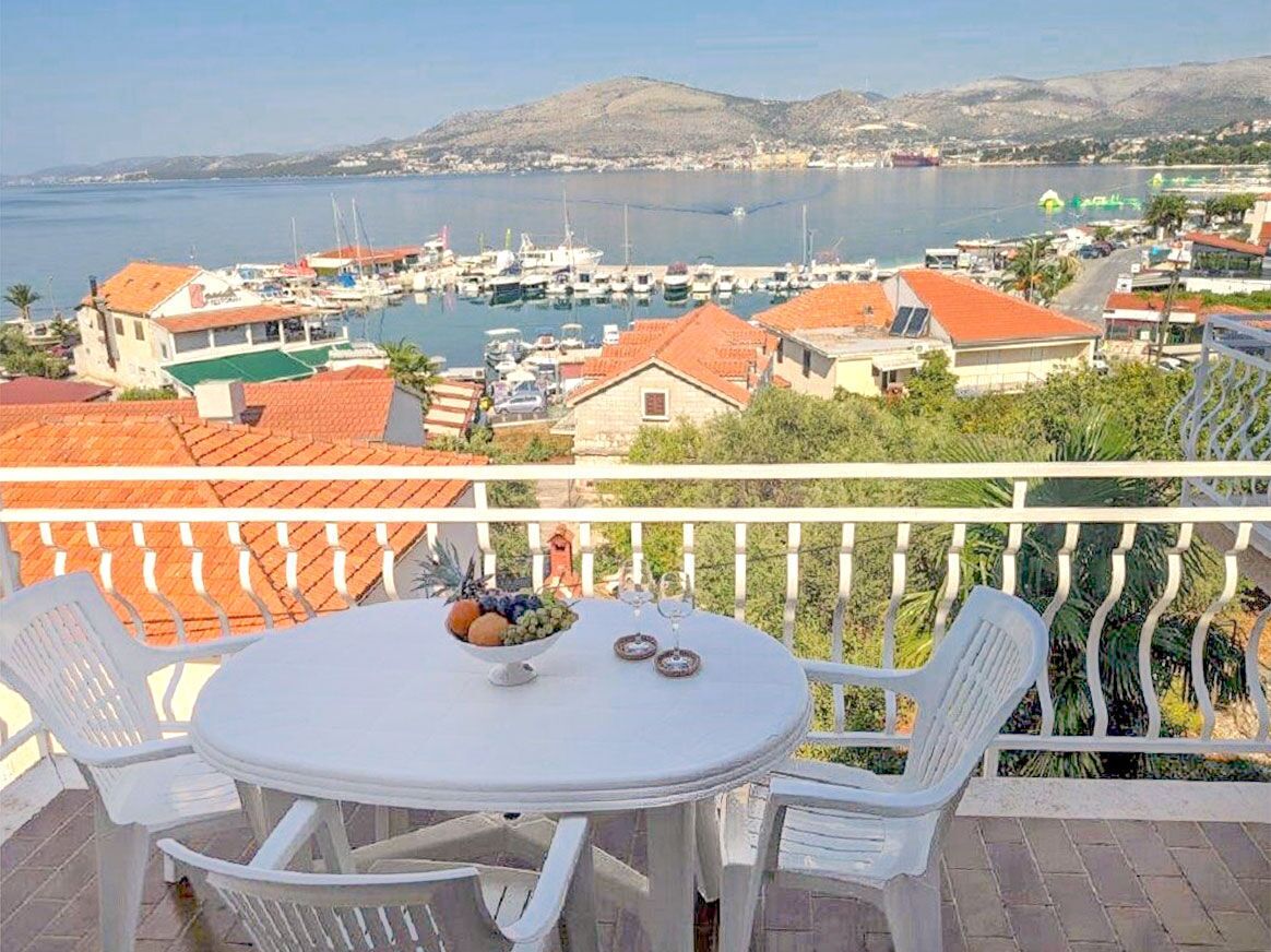 Apartment (A5) | Balkon