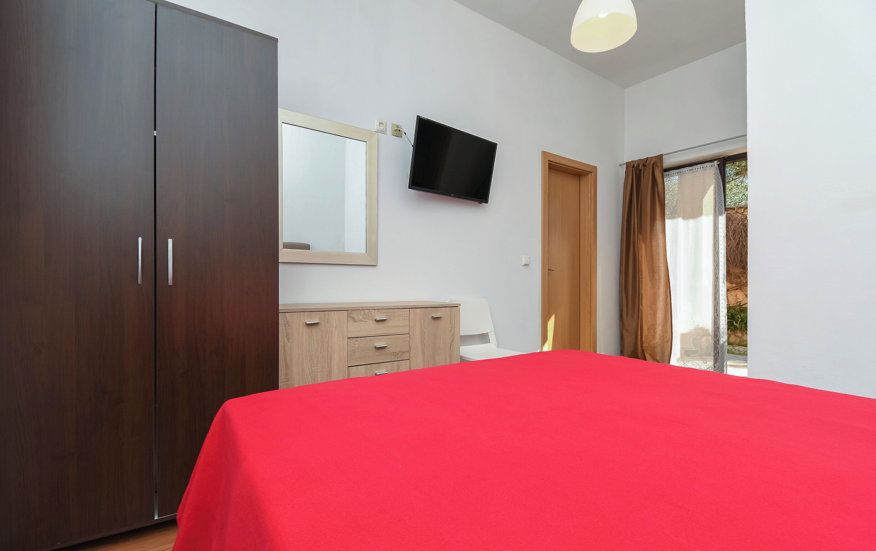 Apartment (A2)