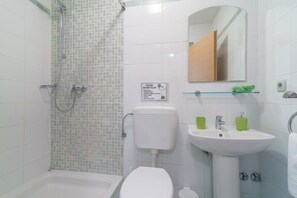 Apartment (A3) | Bathroom | Shower - Apartments Bosko (Nin)