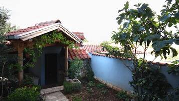 Apartment (A1) | Courtyard