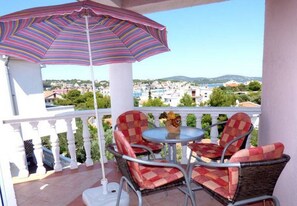 Apartment (A4) | Balcony - Apartments Dragan (Tisno)