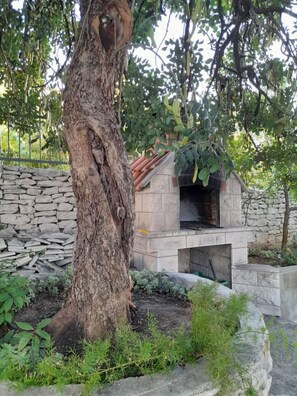 Courtyard - Apartments Jere (Sutivan)