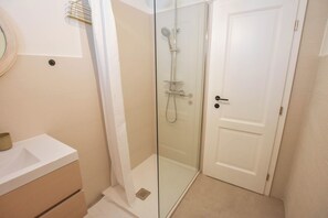 Apartment (A1) | Bathroom - Apartment Blazenka (Tkon)