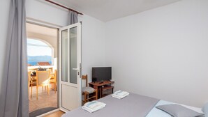 Unclassified image, 3 of 16, button - Apartments Suzi (Bol)