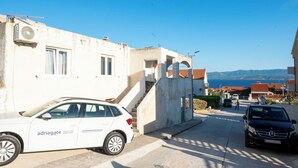 Unclassified image, 2 of 16, button - Apartments Suzi (Bol)
