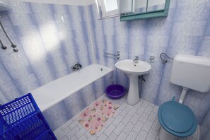 Apartment (A2) | Bathroom | Towels - Apartment Marin (Tkon)