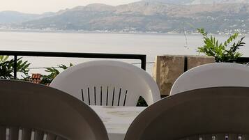 Apartment (A1) | Terrace/patio