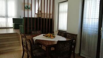 Apartment (A1) | Speisen