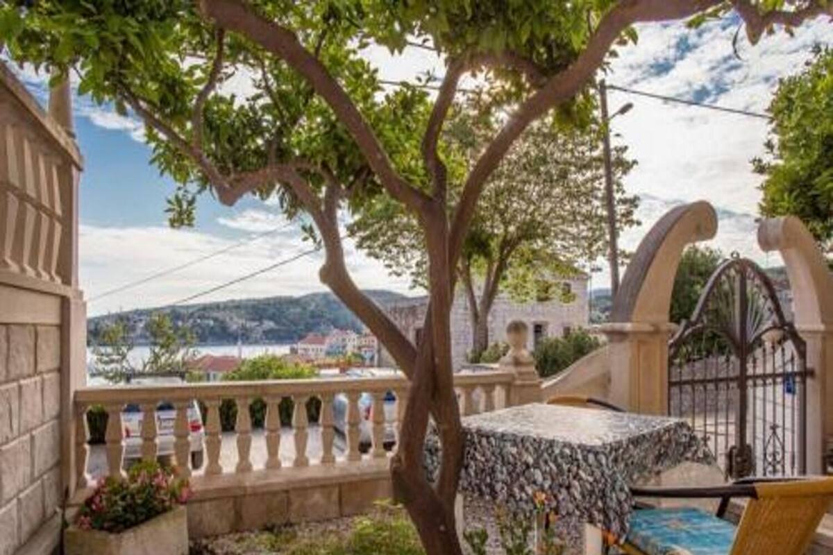 Studio (A2) | Terrace/patio