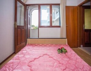 Free WiFi - Apartments and Room Anita (Selca)