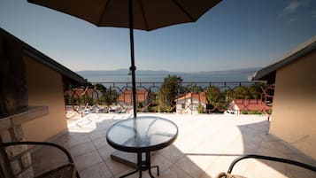 Apartment (A2) | Terrace/patio