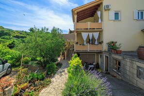 Building design - Apartments Tatjana (Rab)