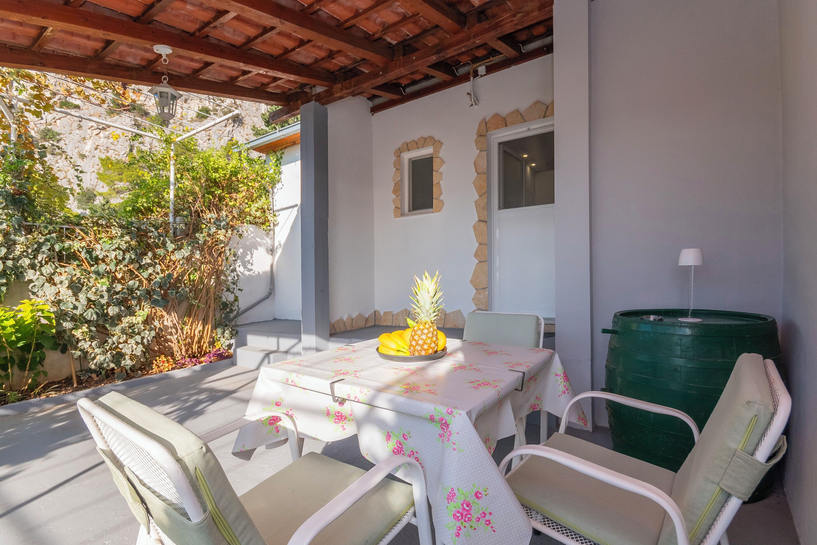 Căn hộ (A2) | Hiên