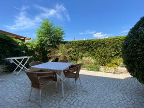 Apartment (A1) | Terrace/patio - Apartment Lina (Pag)