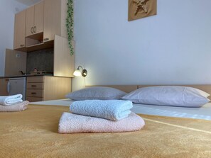 Studio (A5) | Interior - Apartment Lina (Pag)