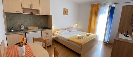 Estudio (A5) | Interior