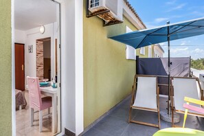 Studio (A2) | Terrace/patio - Apartment Don (Pag)