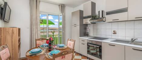 Apartment (A4) | Private kitchen