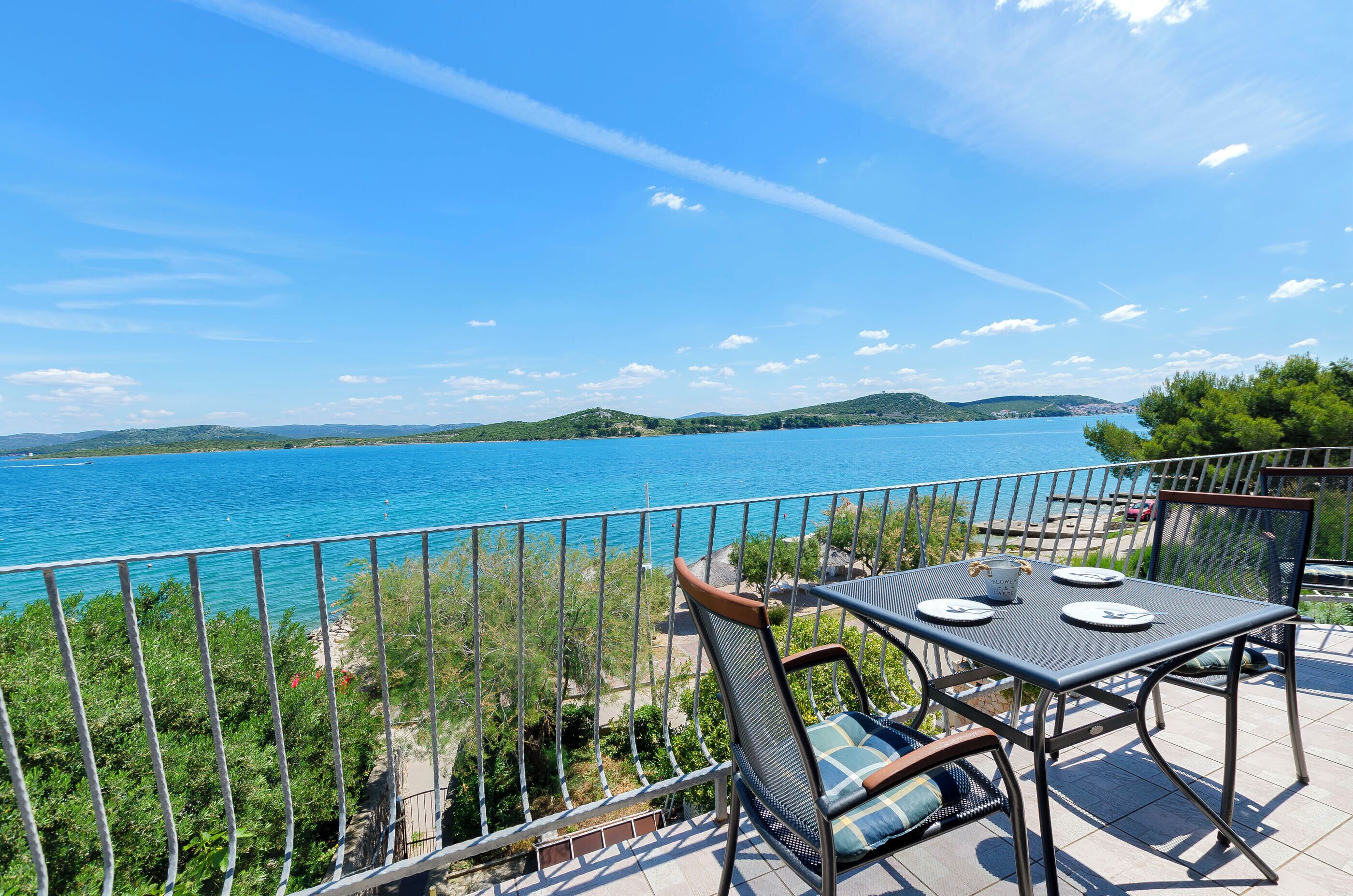Apartment (A3) | Outdoor dining