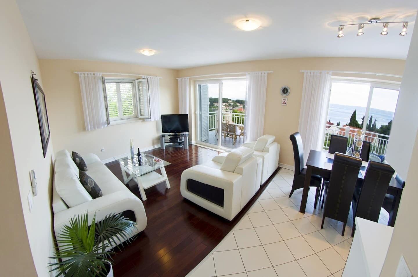 House | Living room