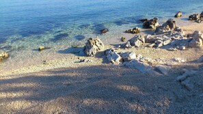 Una playa cerca