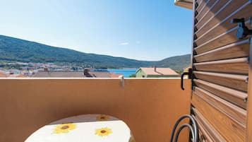 Apartment (A3) | Balkon